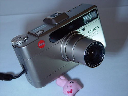 徠卡Minilux Zoom 35mm AF旁軸膠片相機 九成新，續寫攝影經典